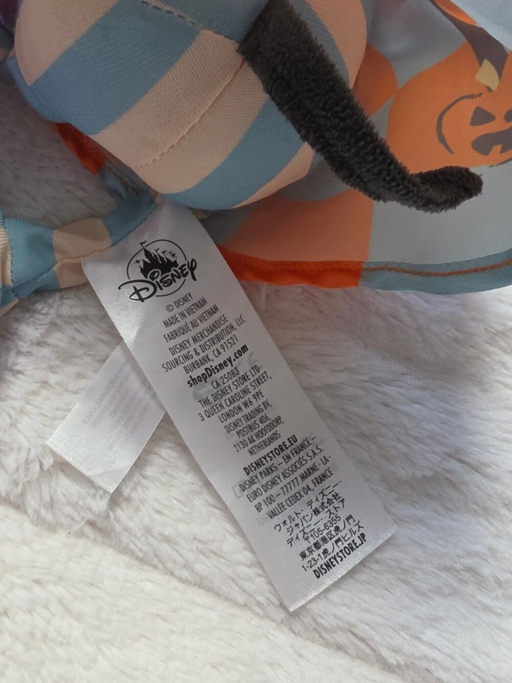Disney Store 2020 Halloween Minnie Mouse Witch Plush 15" Pumpkin Candy Dress - Picture 7 of 7